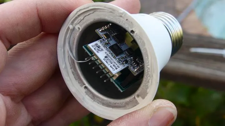 Tuya TYLC2V module in WiFi Smart LED Light Fitting with cloud QR code present.